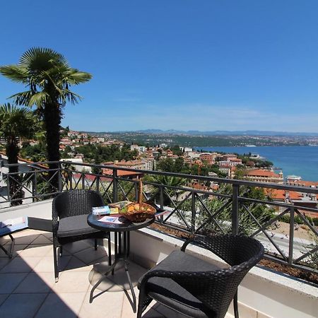 Apartments Seccareccia Opatija Exteriör bild