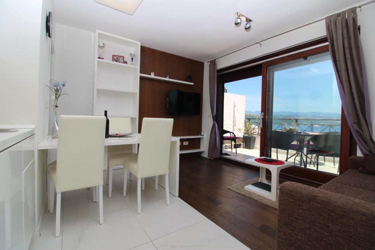 Apartments Seccareccia Opatija Exteriör bild