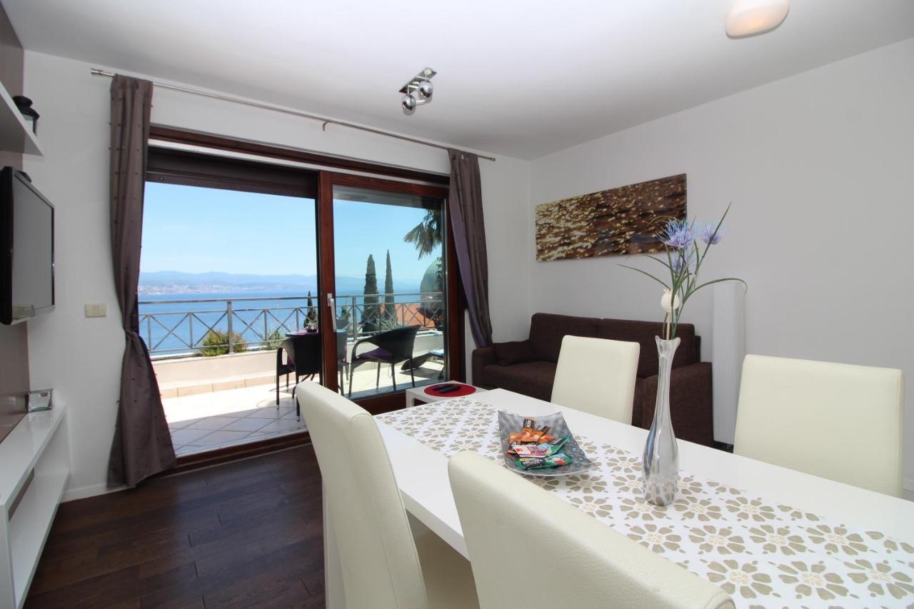 Apartments Seccareccia Opatija Exteriör bild
