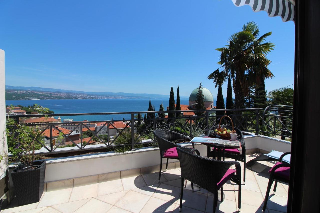 Apartments Seccareccia Opatija Exteriör bild